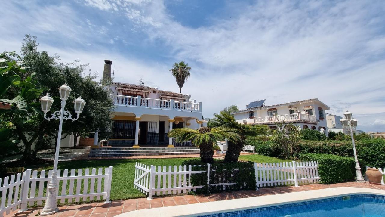 Villa Lucia - Benalmadena Costa ภายนอก รูปภาพ